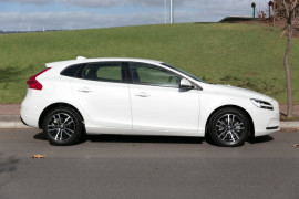 Volvo V40 D2 Momentum M Series