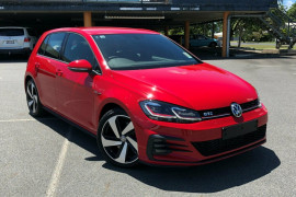 Volkswagen Golf GTi 7.5