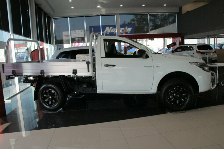 2016 Mitsubishi Triton GLX Single Cab Chassis 2WD Petrol Nundah