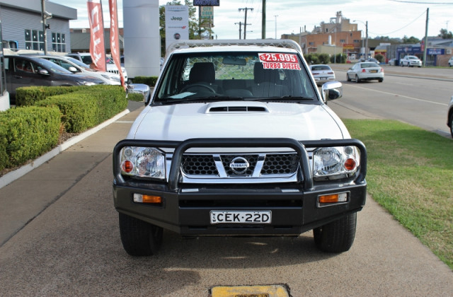 Nissan navara st-r dual cab #3