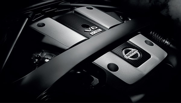 370Z Coupe 3.7 litre V6 engine - power and torque to spare