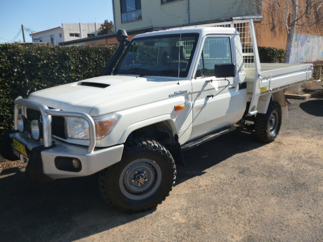 toyota cab chassis for sale #3