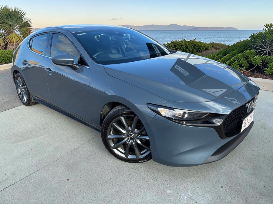 2019 Mazda 3 BP Series G20 Touring Hatch Image 1