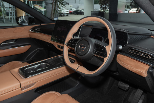 2026 Mazda 6e  Atenza Hatch Image 6