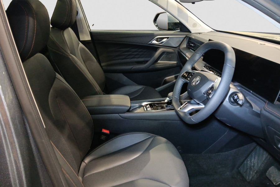 2024 MG HS Essence SUV Image 9