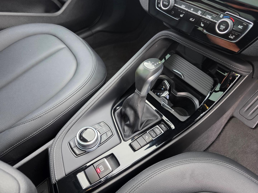 2016 BMW X1 F48 sDrive18d SUV Image 20