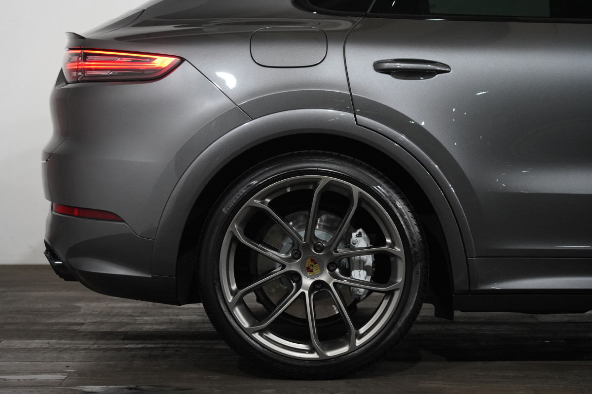 2019 Porsche Cayenne Turbo Coupe Image 6