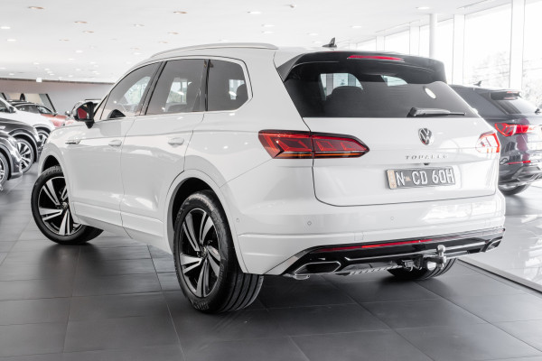 2022 Volkswagen Touareg CR 210TDI R-Line SUV