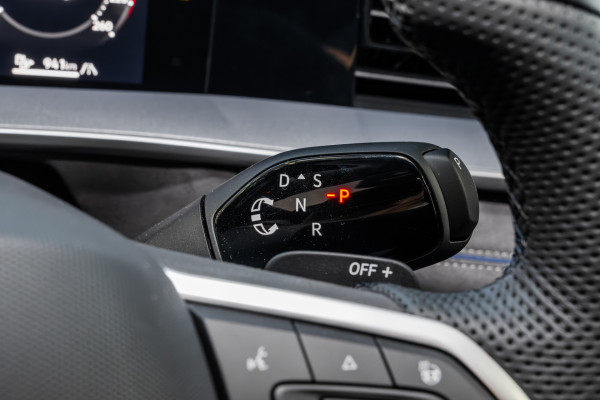 2026 Volkswagen Tayron R4 200TSI eHybrid R-Line SUV Image 18