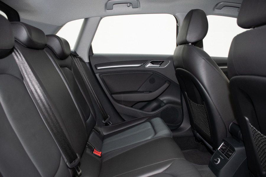 2018 Audi A3  Hatch Image 3