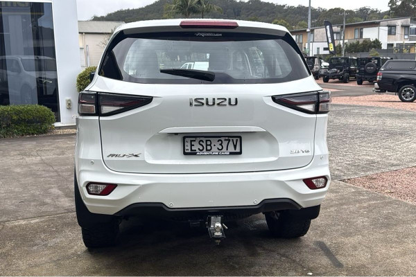2022 Isuzu MU-X RJ LS-M SUV Image 7
