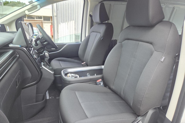2026 MY27 Hyundai Staria Load US4.V4  Van Image 9