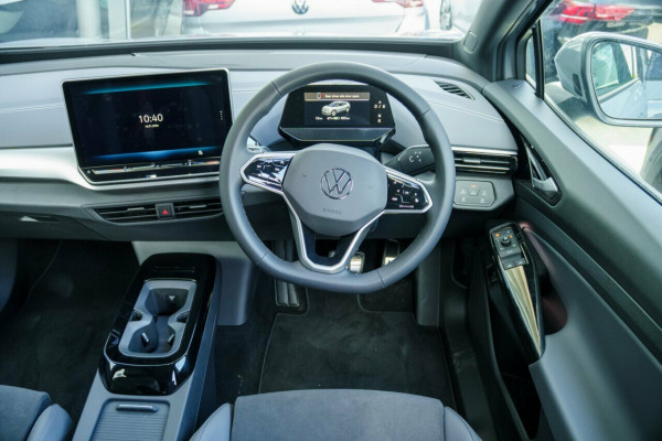 2026 Volkswagen ID. 4 E2 Pro SUV Image 8