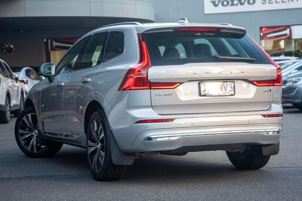 2024 MY25 Volvo XC60  Ultra B5 Bright SUV Image 4