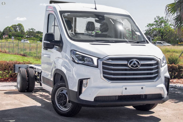 2021 LDV Deliver 9   Cab chassis image 1