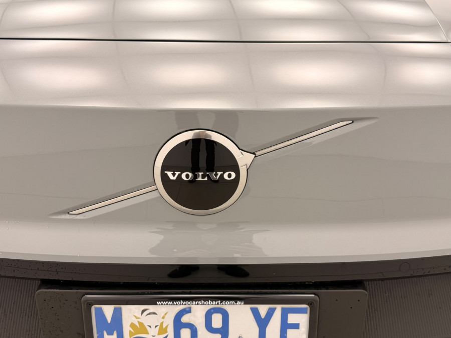2025 MY26 Volvo EX30  Single Motor Extended Range Plus SUV Image 10