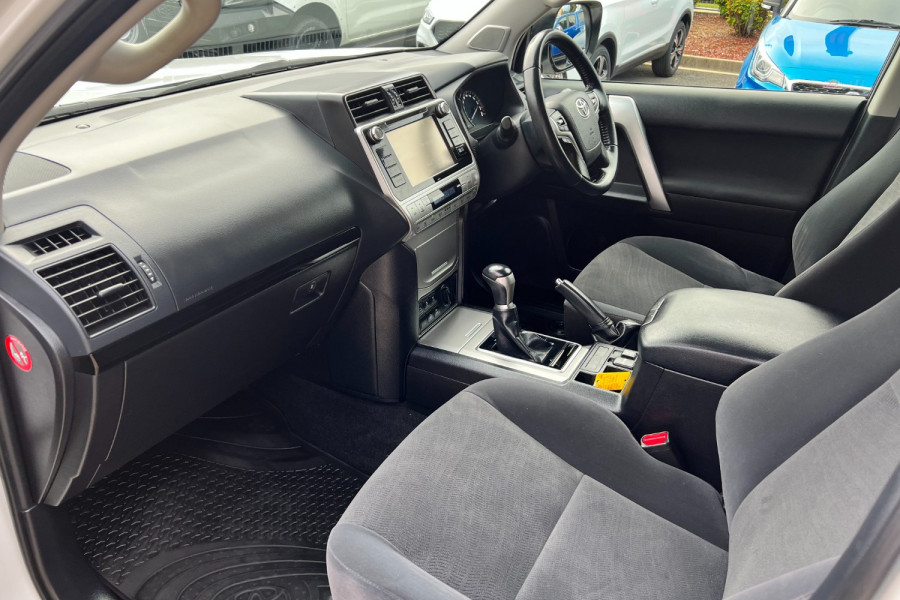 2018 Toyota LandCruiser Prado GDJ150R GXL SUV Image 9