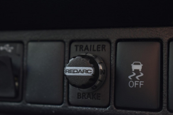 2018 Toyota HiLux  SR5 Double Cab Pick Up Image 34