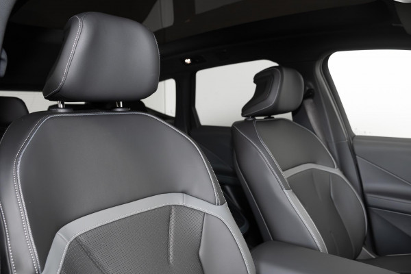 2026 BMW iX3 NA5 M Sport SUV image 9
