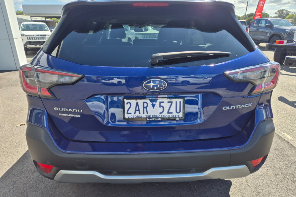 2024 Subaru Outback 6GEN AWD Touring SUV Image 9