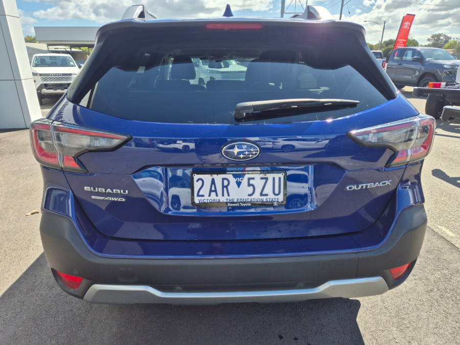 2024 Subaru Outback 6GEN AWD Touring SUV Image 9