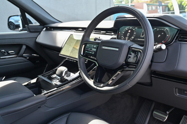 2026 Land Rover Range Rover Sport L461 D300 Dynamic SE SUV image 6