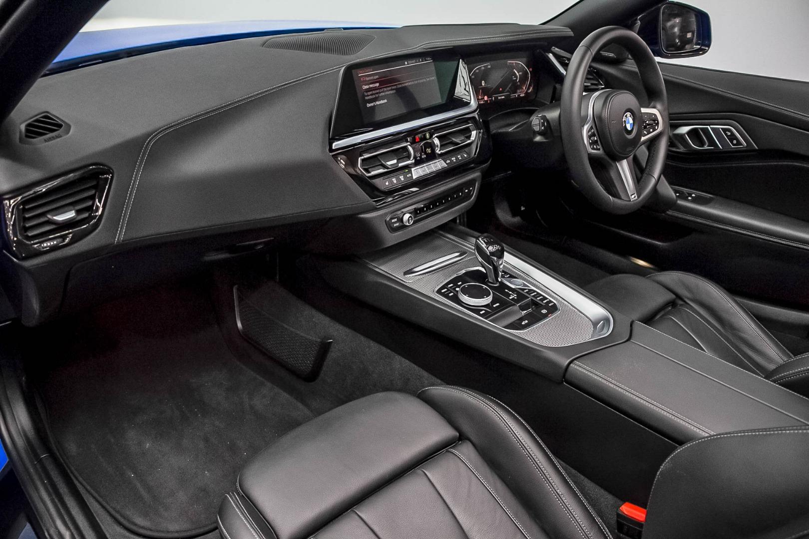 2018 BMW Z4 G29 sDrive30i M Sport Convertible Image 11
