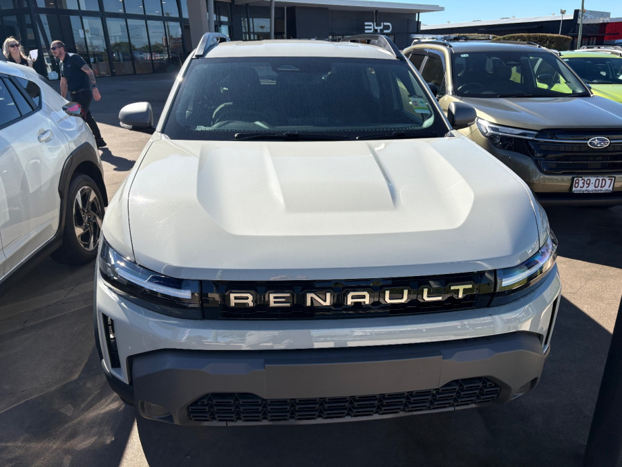 2025 Renault Duster X1311 Evolution SUV Image 2