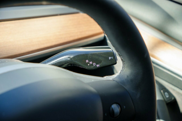 2022 Tesla Model 3  Rear-Wheel Drive Sedan Image 15