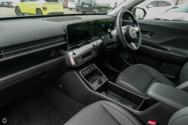 2025 Hyundai KONA SX2.V2 Premium SUV image 5