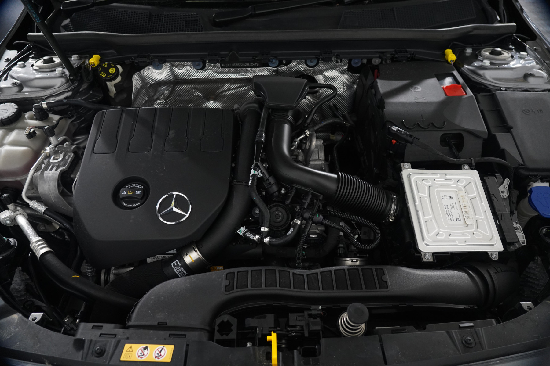 2022 Mercedes-Benz Cla 200 Coupe Image 32