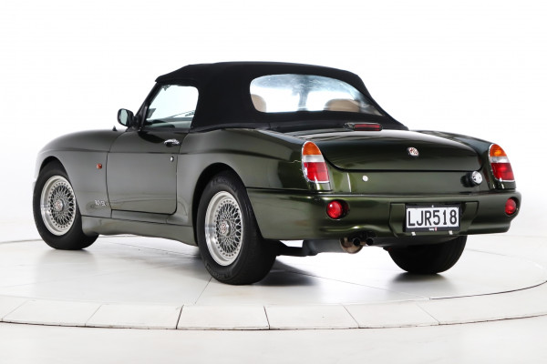 1996 MG RV8 Rover Coupe Image 2