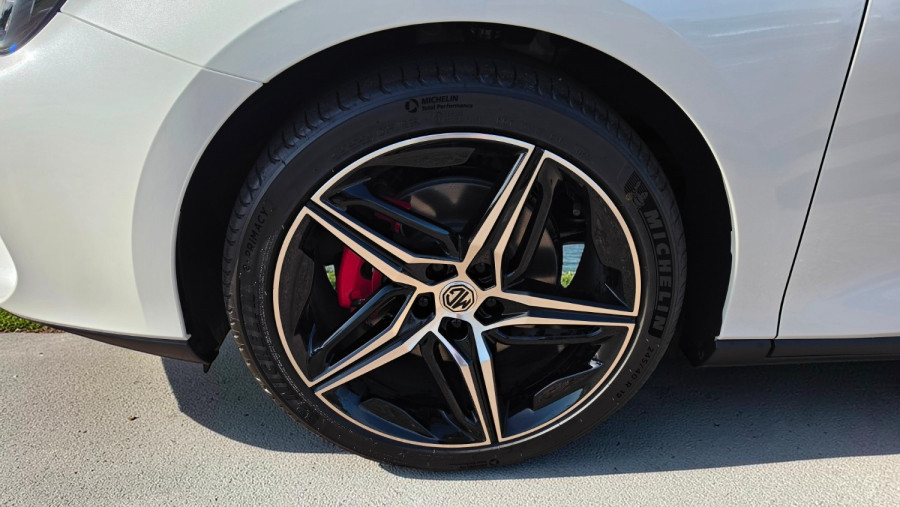 2025 MG MG7  Essence Sedan Image 5