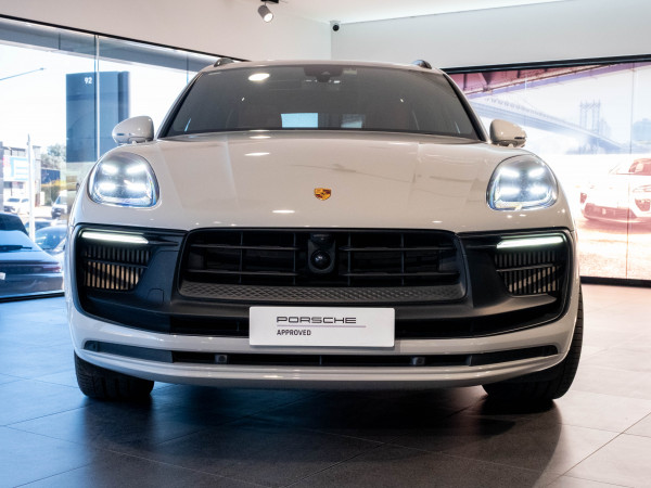 2022 MY23 Porsche Macan 95B GTS SUV image 3