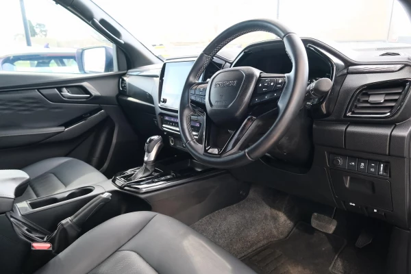 2025 MY25.5 Isuzu D-MAX RG BLADE Ute Image 7