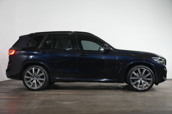 2021 BMW X5 xDrive30d SUV image 4