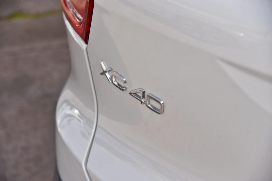 2025 MY26 Volvo XC40 XZ Plus B4 SUV Image 20