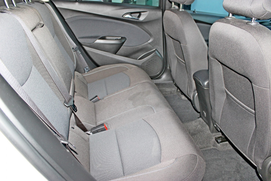2017 Holden Astra BL LT Sedan Image 8
