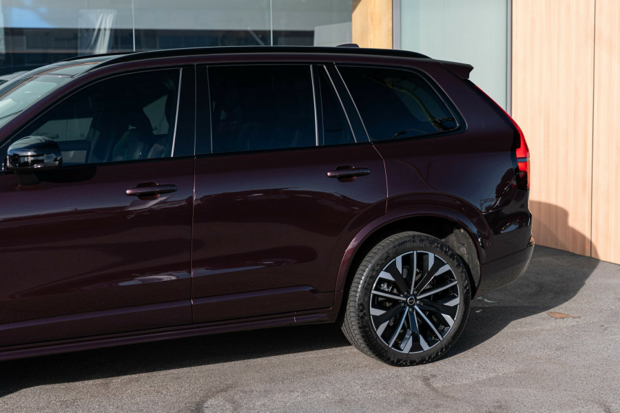 2025 MY26 Volvo XC90 L Series Ultra B5 Dark SUV Image 23
