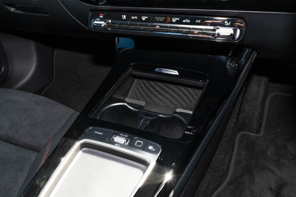2025 Mercedes-Benz A-Class V177 A200 Sedan image 25