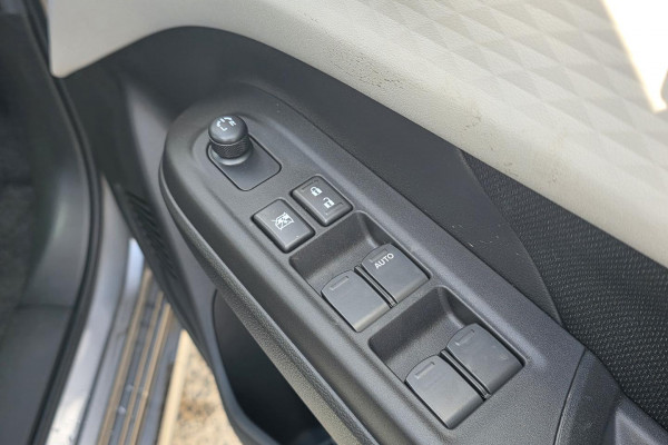 2026 Suzuki Swift UZ Hybrid Plus Hatch Image 9