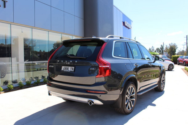 2019 Volvo XC90 L Series D5 Momentum Suv Image 3