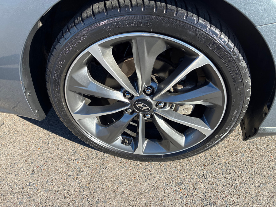 2019 MY20 Hyundai Veloster JS  Coupe Image 10