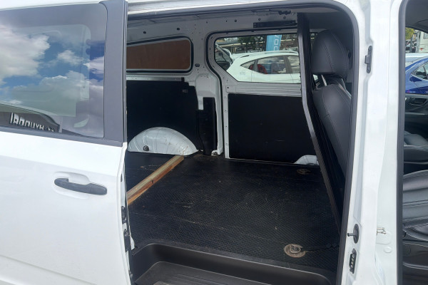 2021 LDV G10 SV7C + Van Image 16
