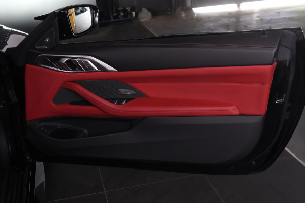 2022 BMW M4 Competition Convertible Image 50