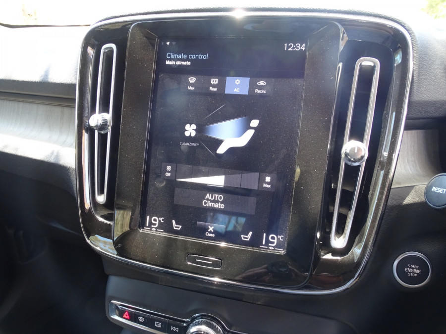 2018 MY19 Volvo XC40 XZ T4 Inscription SUV Image 18