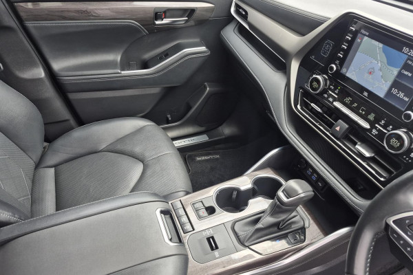 2022 Toyota Kluger AXUH78R Grande SUV Image 26