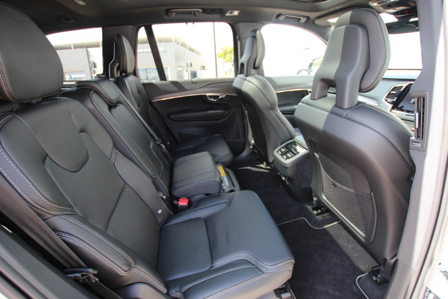 2020 Volvo XC90 L Series D5 R-Design Suv Image 19