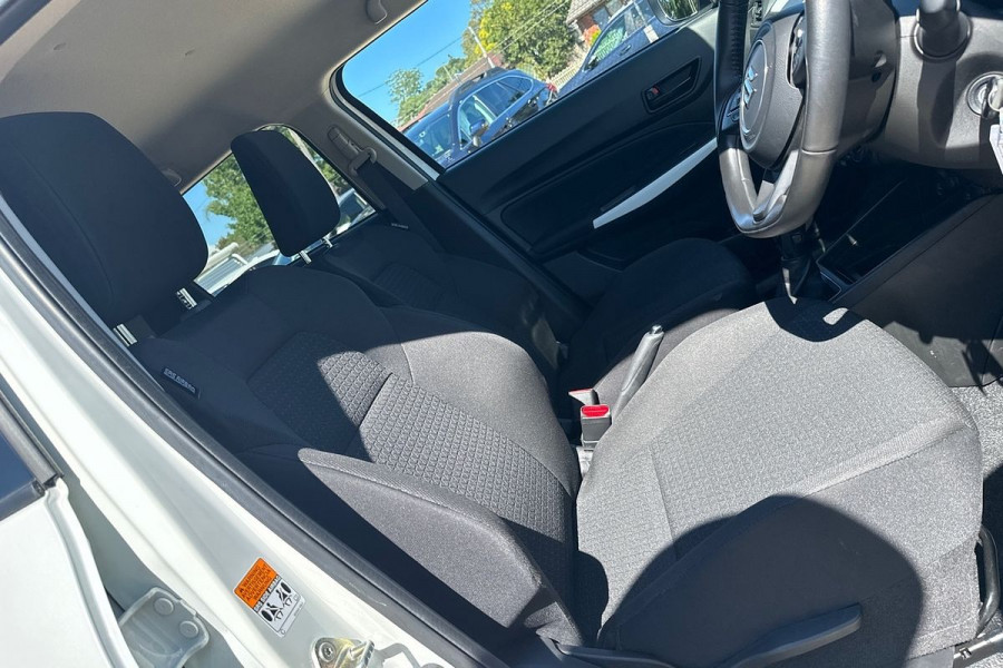 2024 Suzuki Swift AZ Series II GL Plus Hatch Image 10