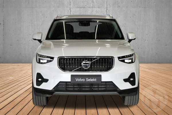 2026 Volvo XC40 XZ Ultra B4 Bright SUV Image 17
